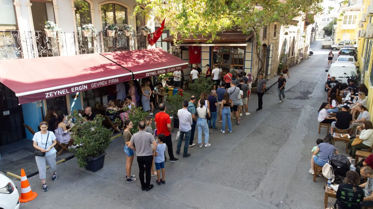 The Longest Breakfast: Inside Izmir's Serpme Kahvaltı Ritual