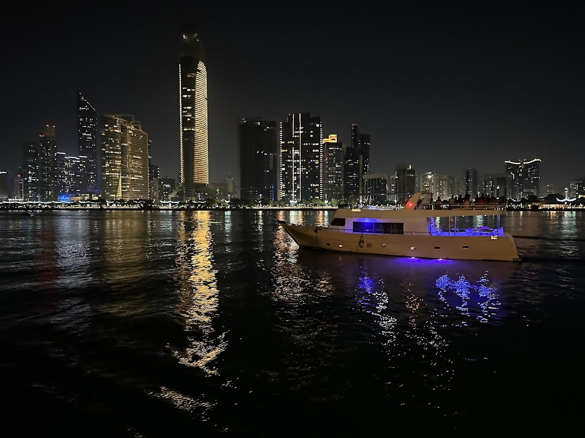 Al Dhafra Dinner Cruise — photo 3