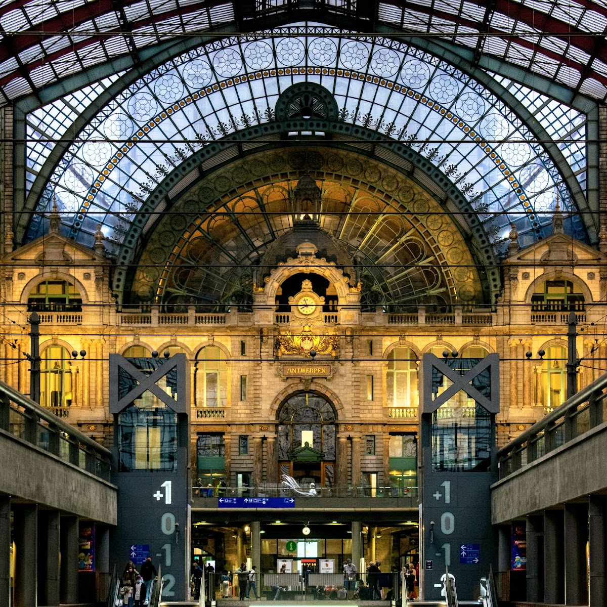 Antwerpen-Centraal, Antwerp