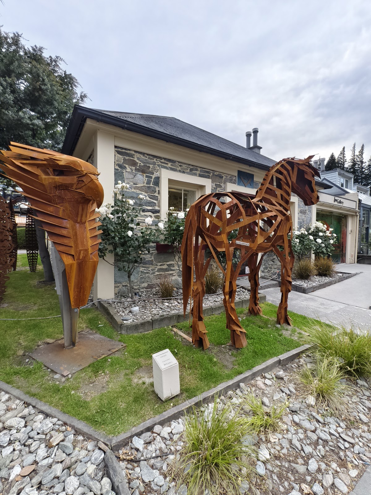 Artbay Gallery, Queenstown