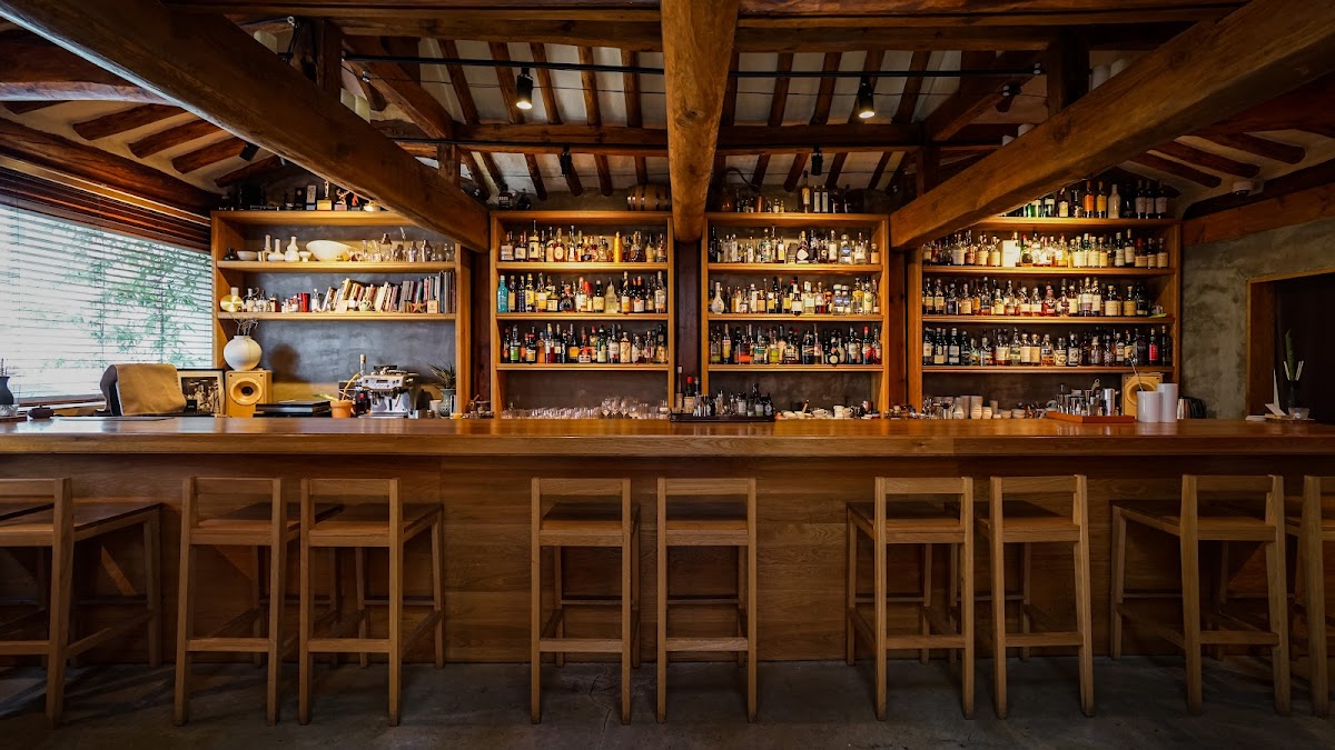 Bar Cham, Seoul