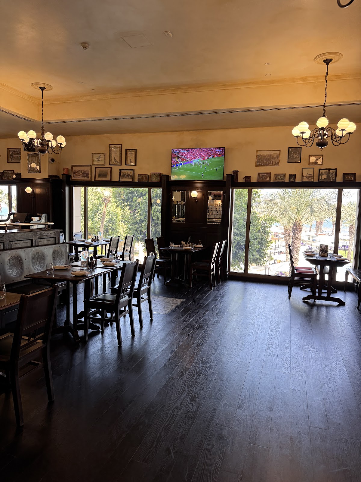 Belgian Café — photo 2