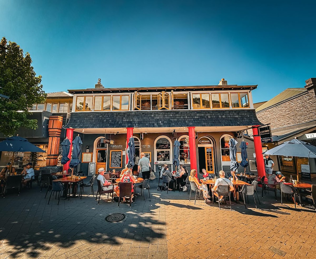 Captain's Restaurant — photo 3
