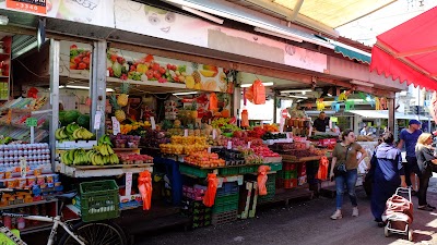 Carmel Market Friday Rush