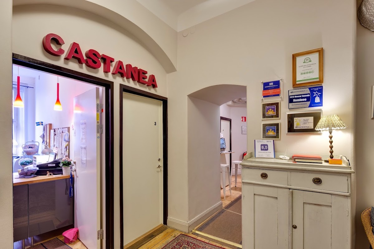 Castanea Old Town Hostel — photo 4