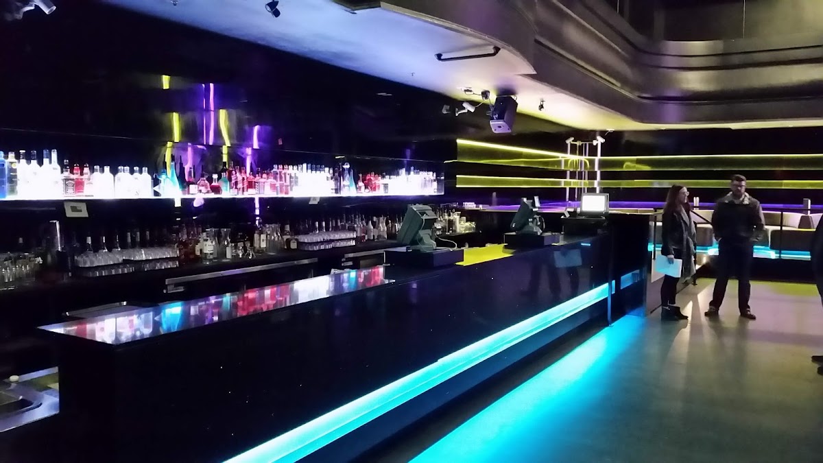 Celebrities Nightclub — photo 3