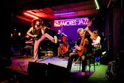 Clamores