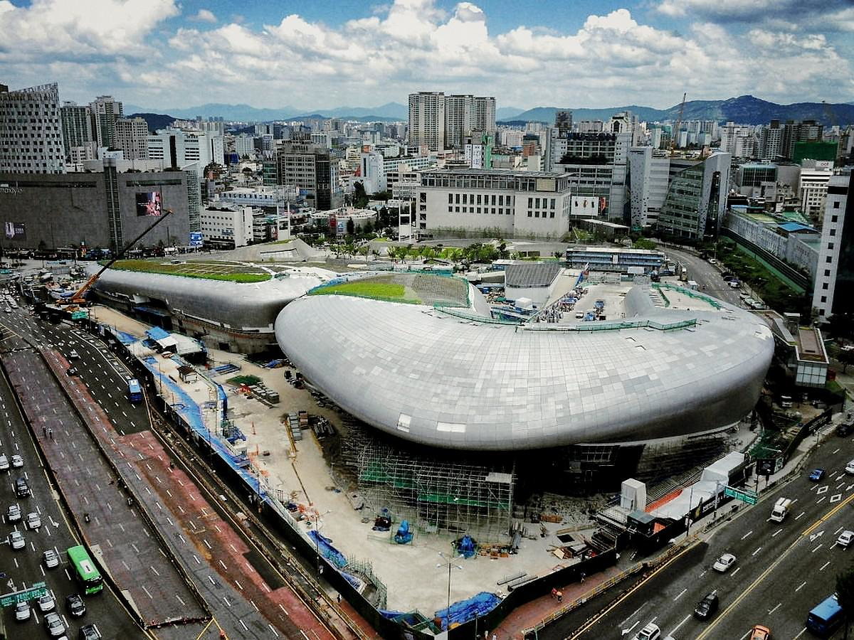 Dongdaemun Design Plaza (DDP), Seoul