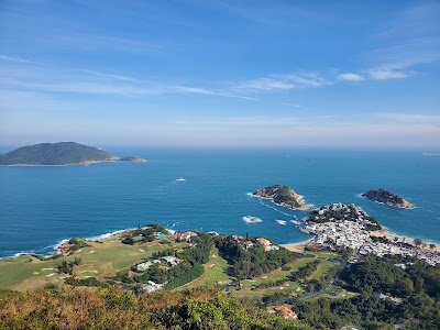 Dragon's Back Hike
