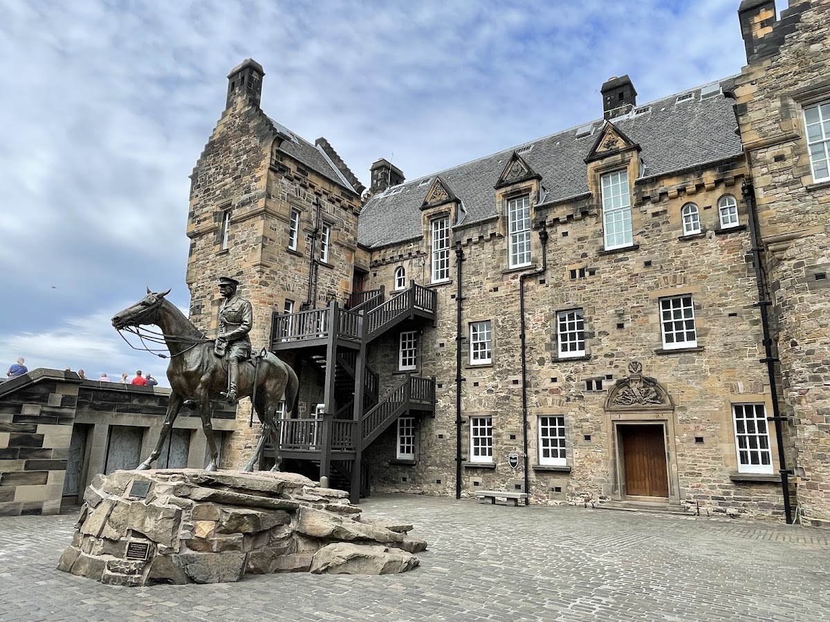 Edinburgh Castle — photo 3