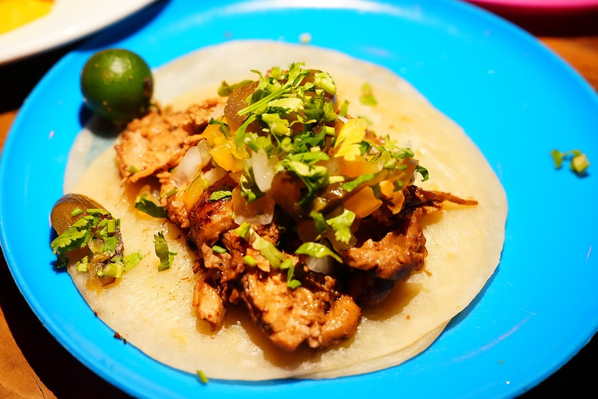 El Chupacabra, Manila