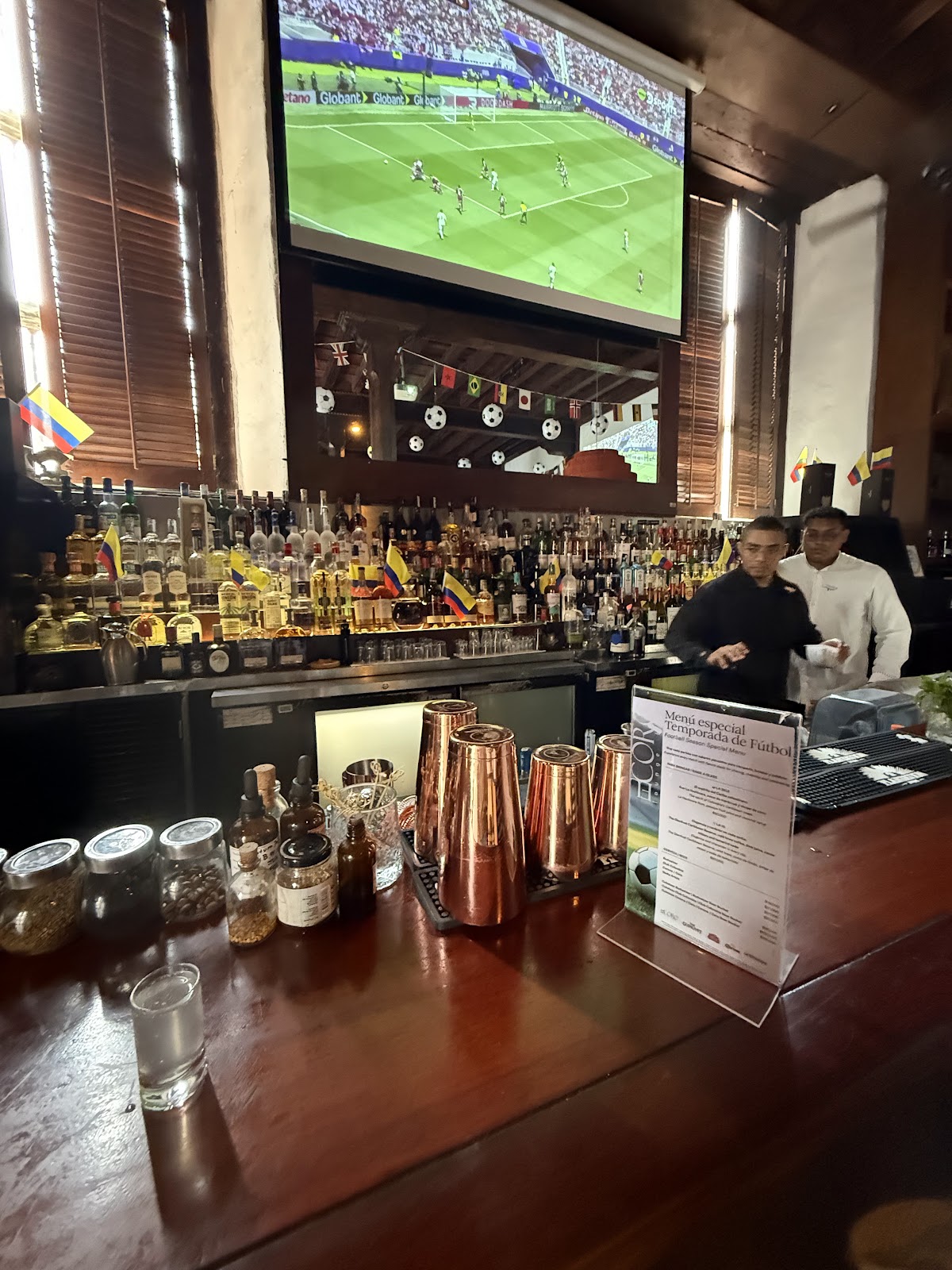 El Coro Lounge Bar — photo 5