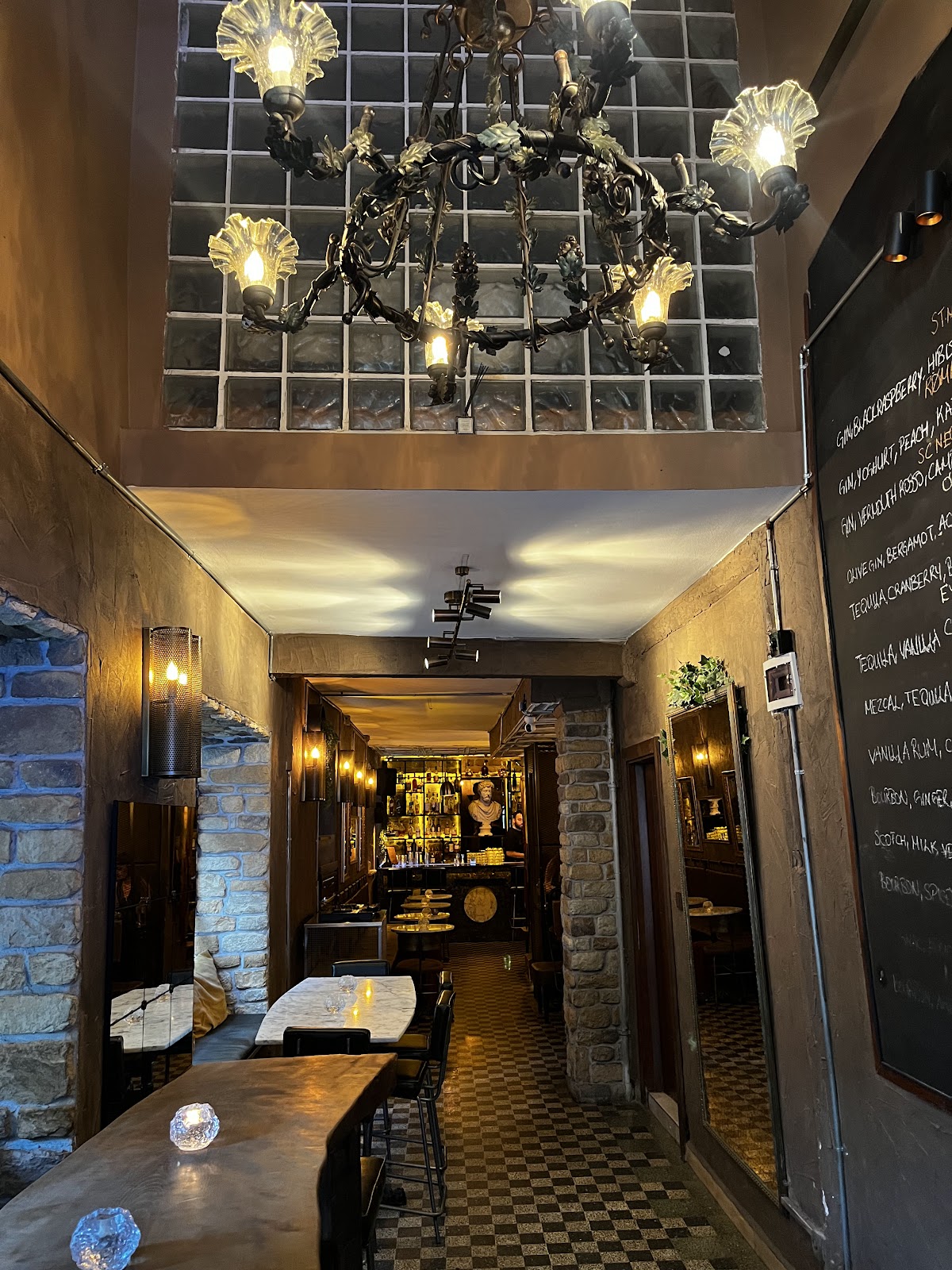 Flea Cocktail Bar — photo 3
