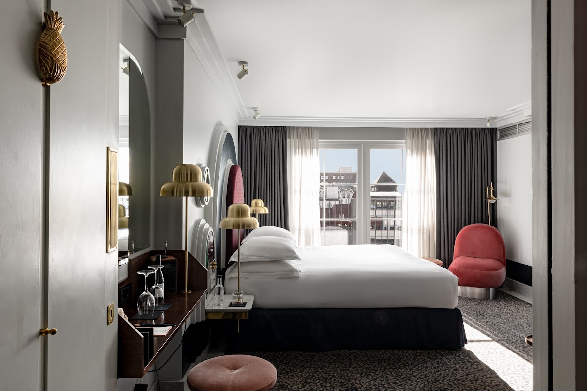 Henrietta Hotel — photo 2