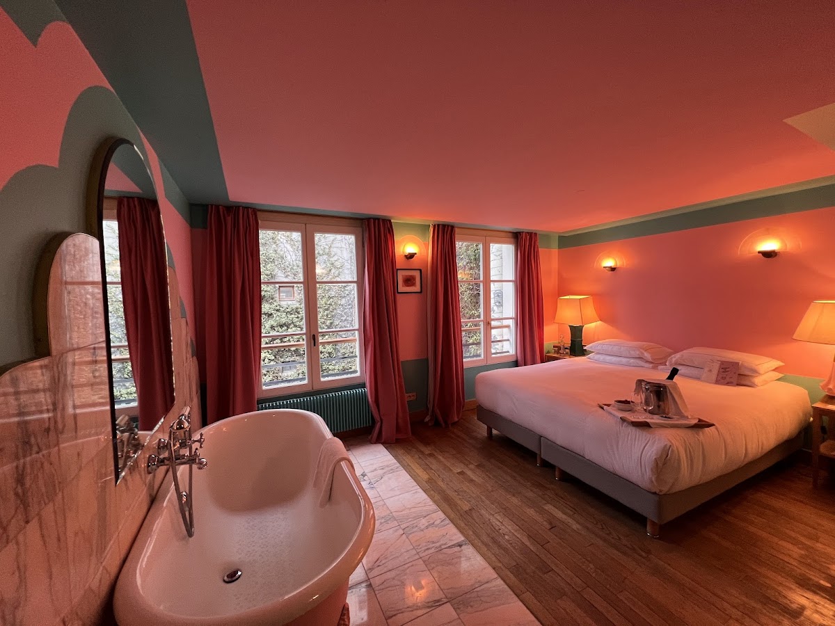 Hotel Amour, Paris