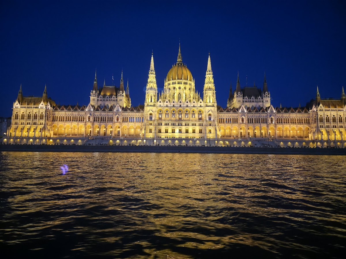 Hungarian Parliament Building — photo 5