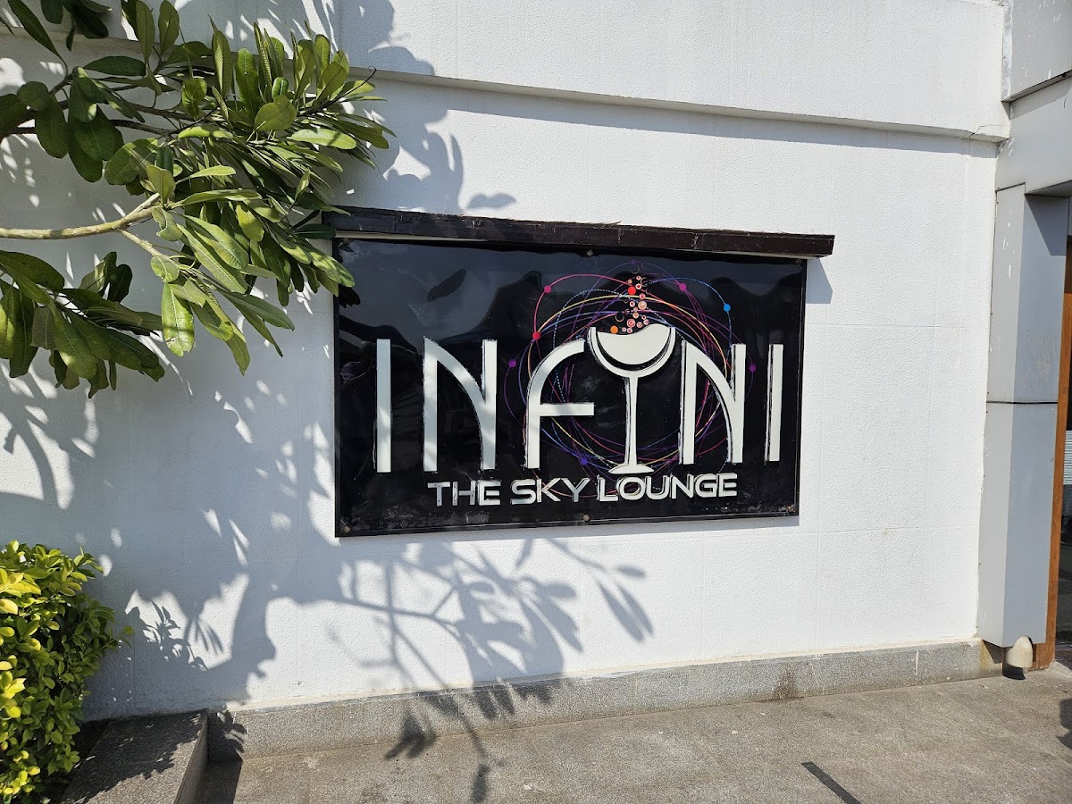 Infini - The Rooftop Bar — photo 6