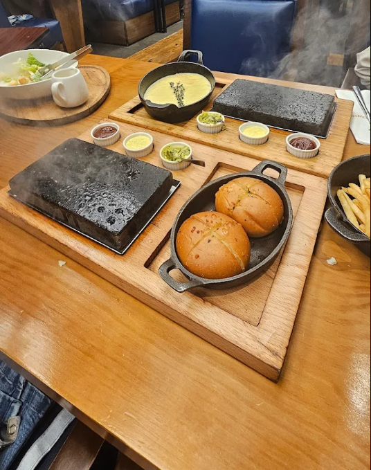 JW Steakhouse — photo 3