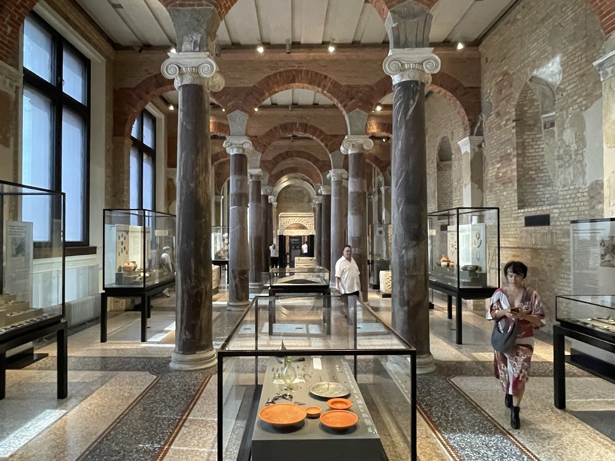 Neues Museum — photo 6