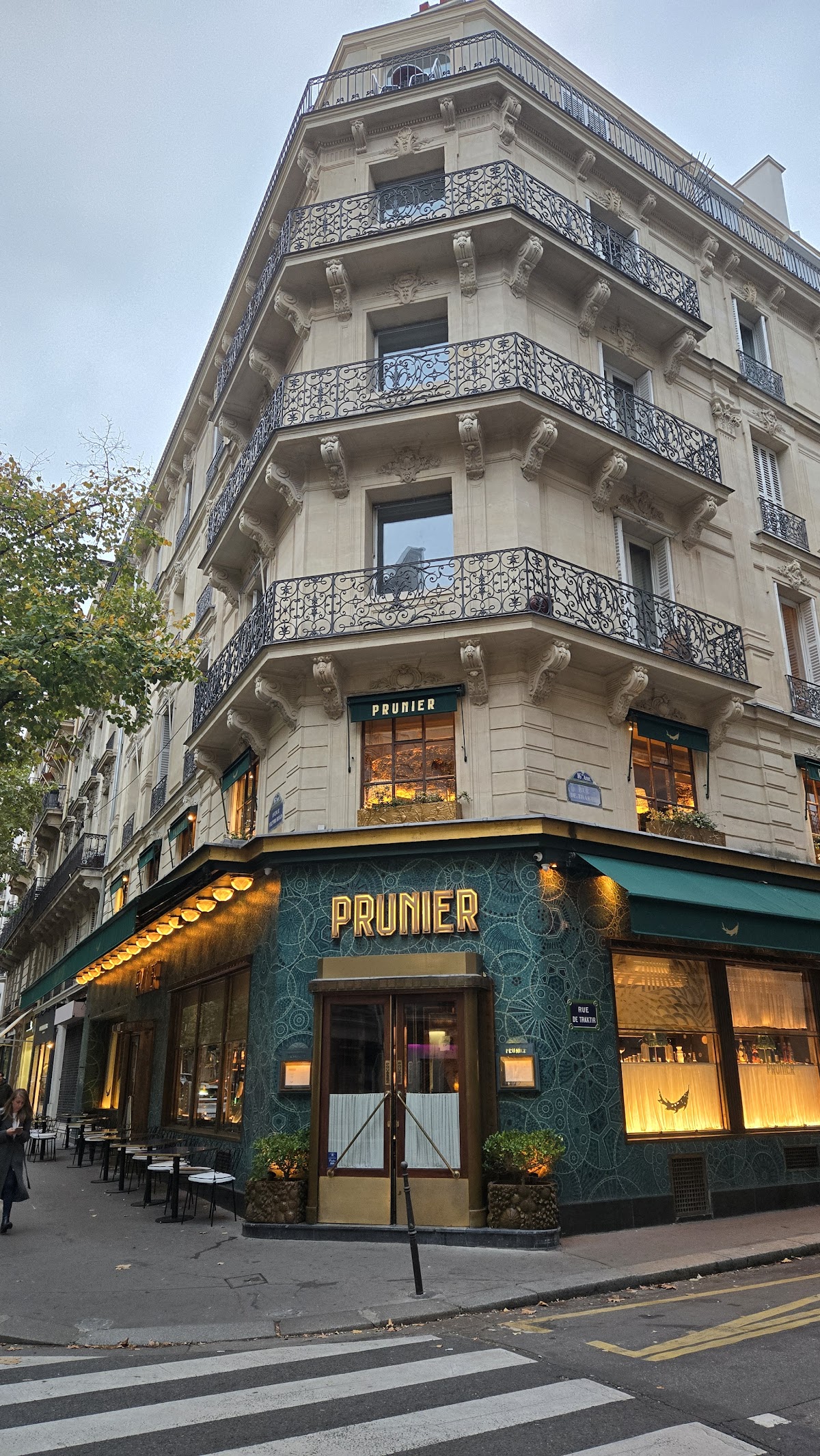 Prunier, Paris