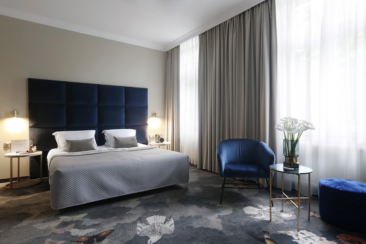 Queen Boutique Hotel — photo 3