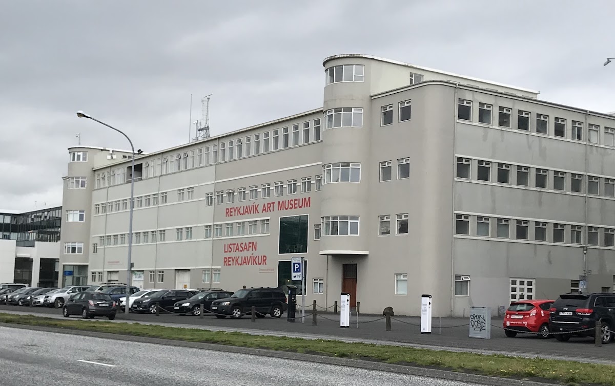 Reykjavík Art Museum (Hafnarhús) — photo 4
