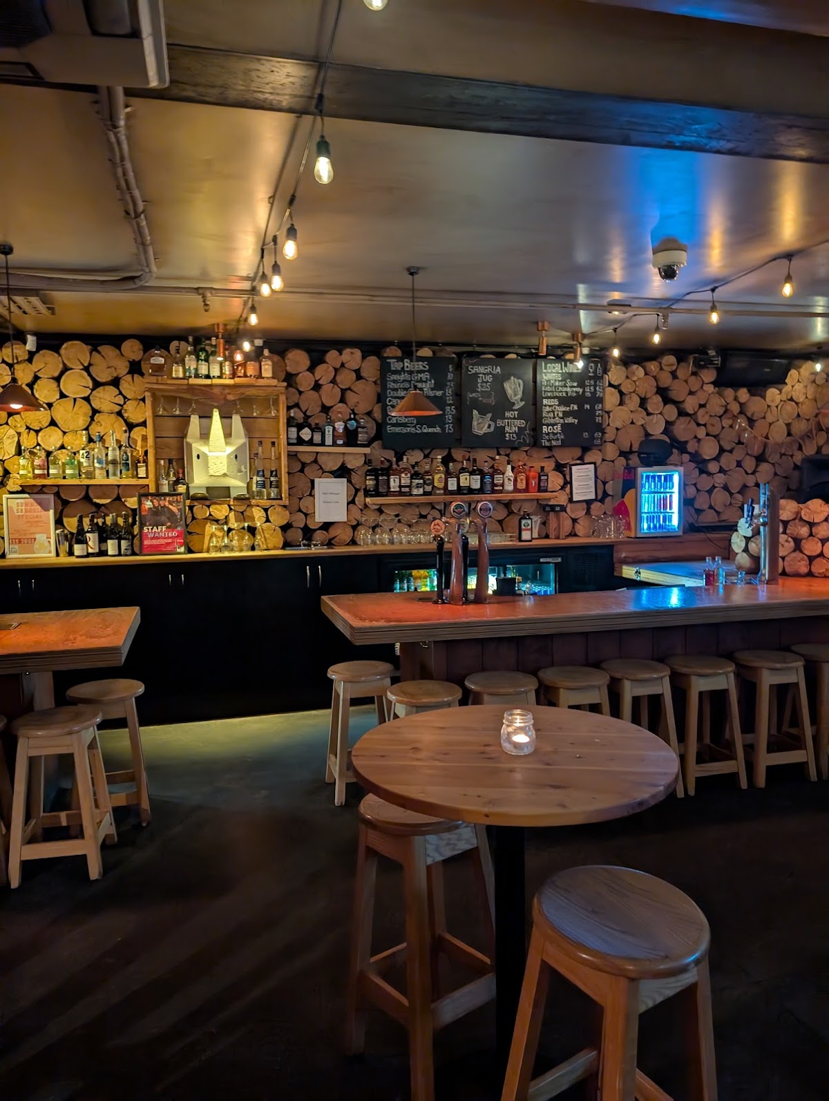 Rhino's Ski Shack — photo 2