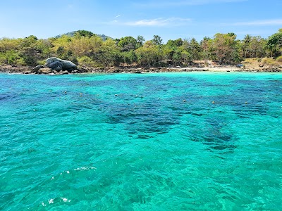 Scuba Diving in the Racha Islands