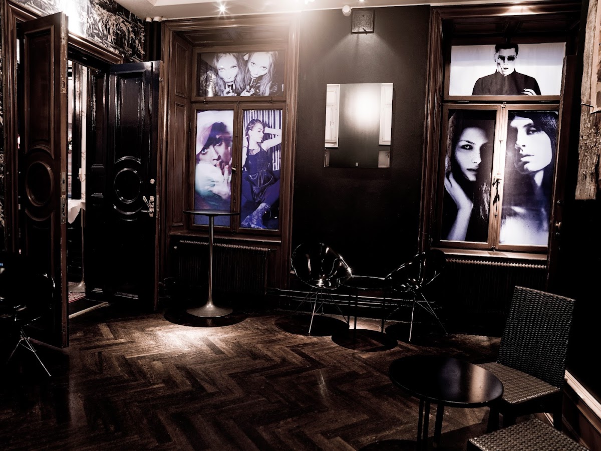 Spy Bar — photo 4