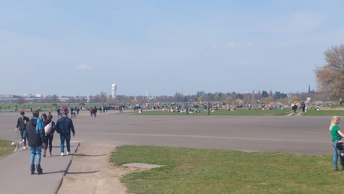 Tempelhofer Feld — photo 3