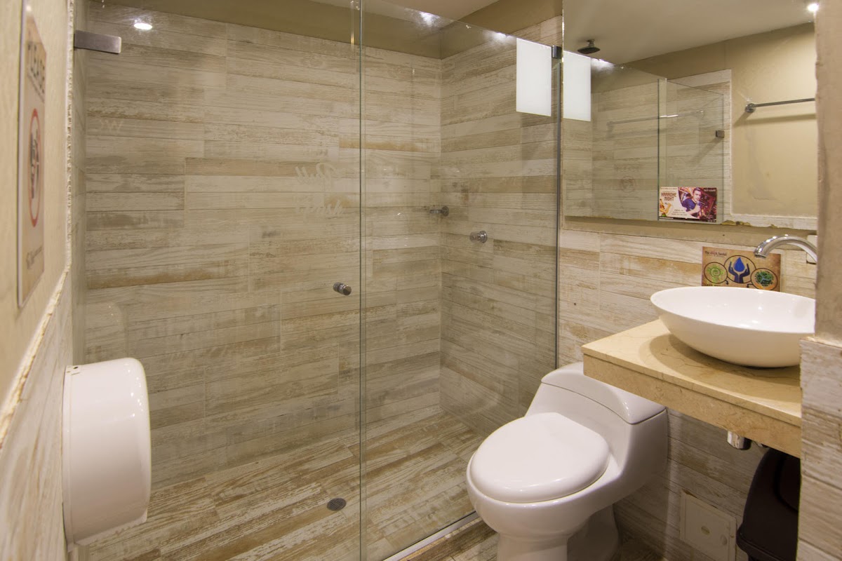 The Clock Hostel & Suites — photo 3