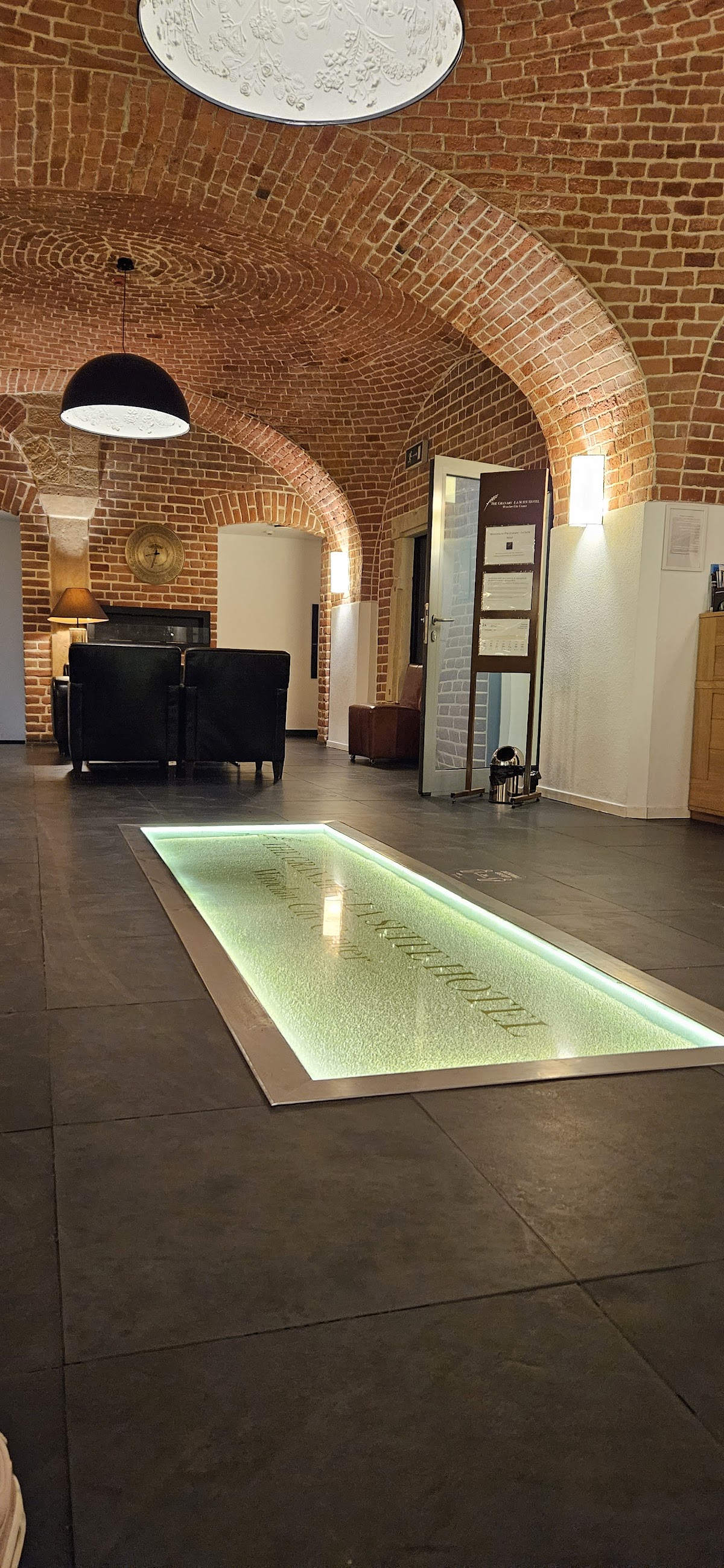 The Granary - La Suite Hotel, Wroclaw