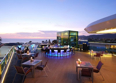 The Kee Sky Lounge