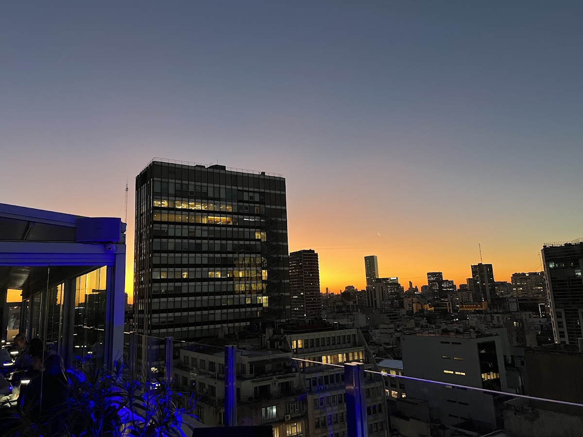Trade Sky Bar — photo 2
