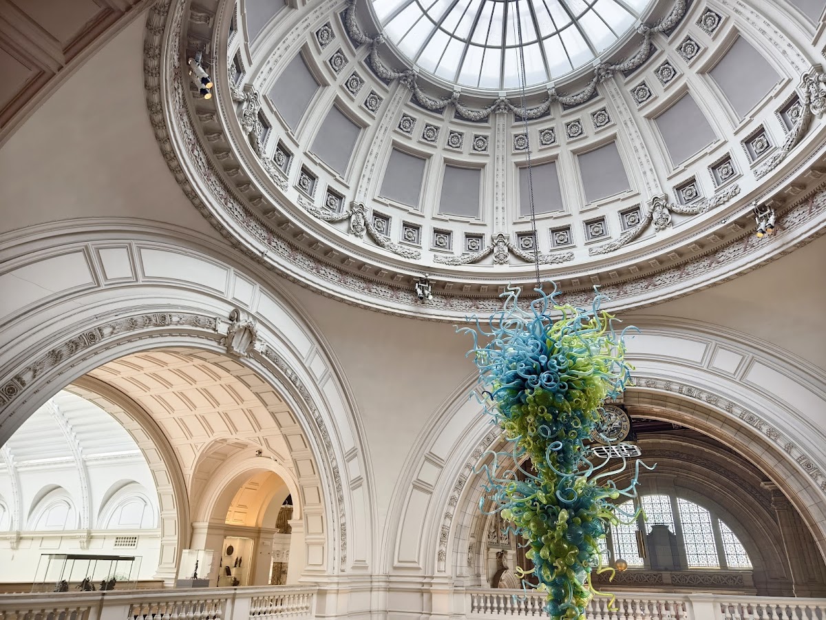 V&A (Victoria and Albert Museum) — photo 3
