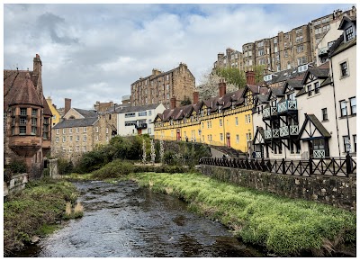 Walking the Water of Leith to Dean Village