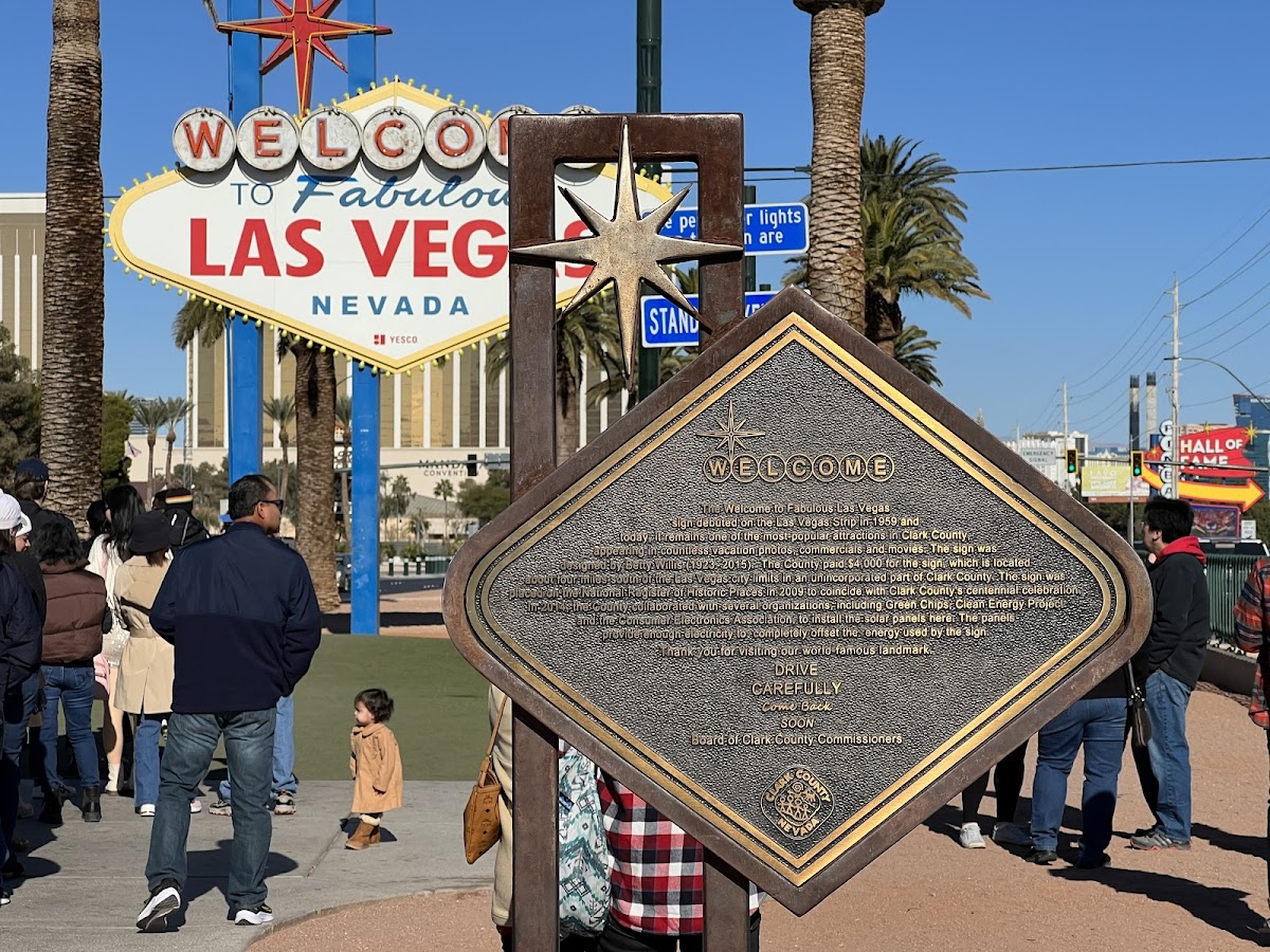 Welcome to Fabulous Las Vegas Sign — photo 3